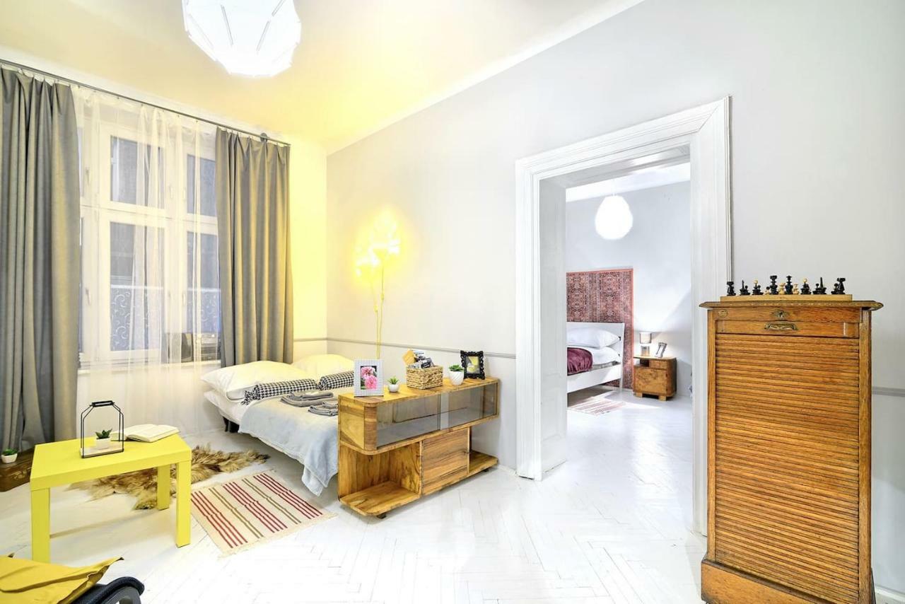 Luxury Retro Apartment, City Center, Wifi Krakow Exterior photo