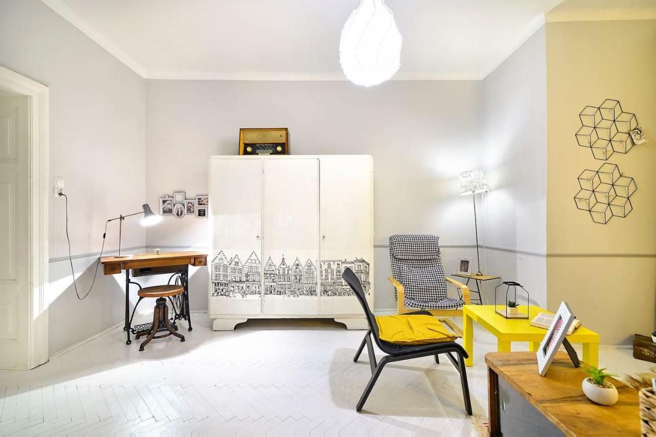 Luxury Retro Apartment, City Center, Wifi Krakow Exterior photo